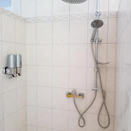 Gruene Stadtrandidylle - 22 Min Bis Potsdamer Platz Appartement