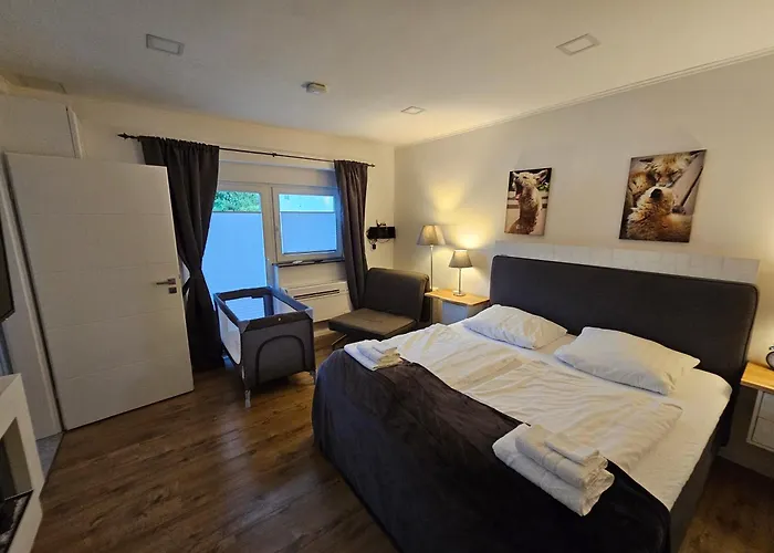 Gruene Stadtrandidylle - 22 Min Bis Potsdamer Platz Appartement Berlijn